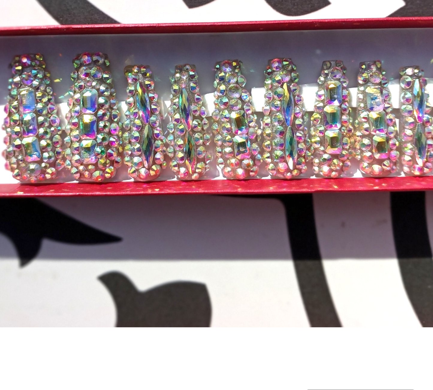 Dazzling Queen Press - On Nails